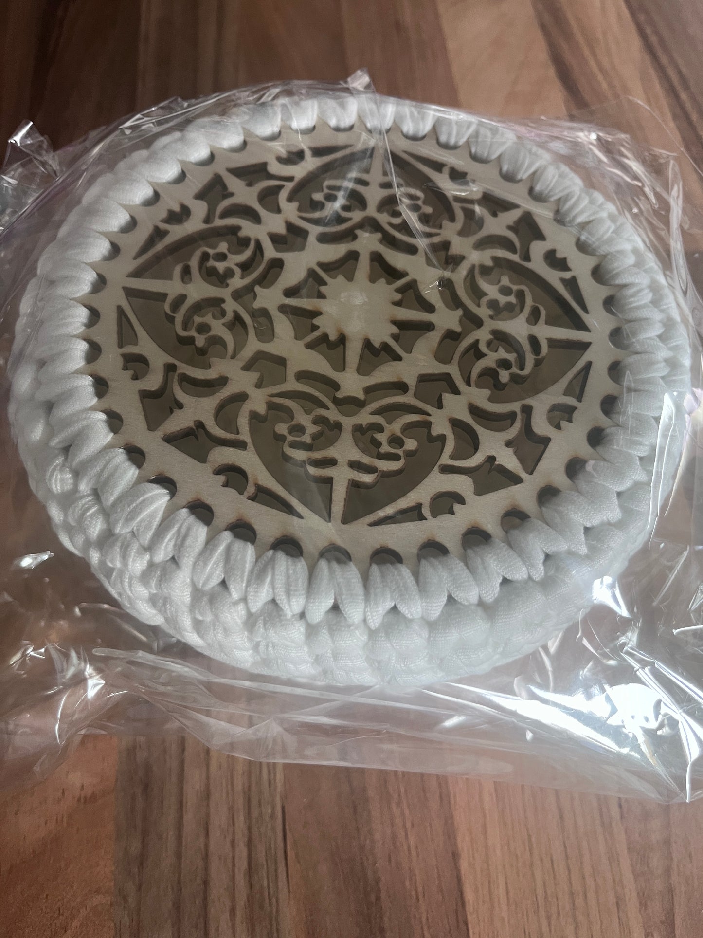 White storage basket with lid