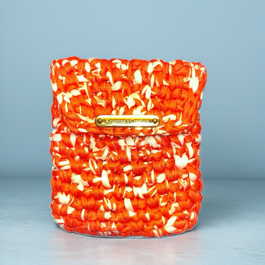 Red-white purse