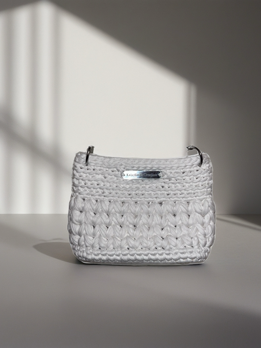 White Women's Shoulder Bag - Perfect for Any Occasion